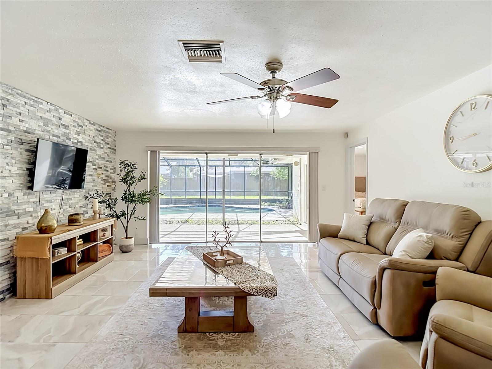 5126 Rolling Hills Ct Property Photo 9
