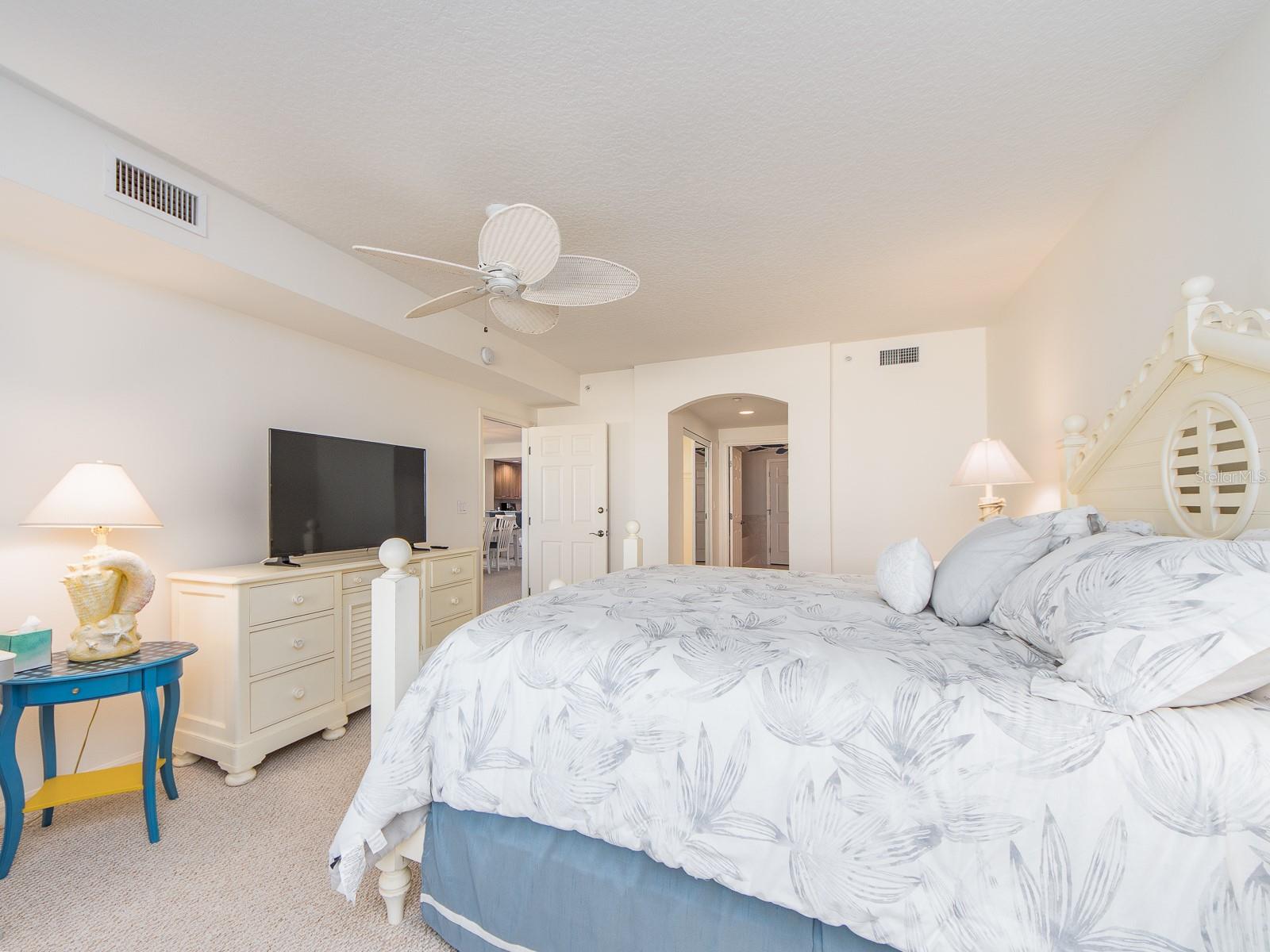 1370 Gulf Blvd #204 Property Photo 21