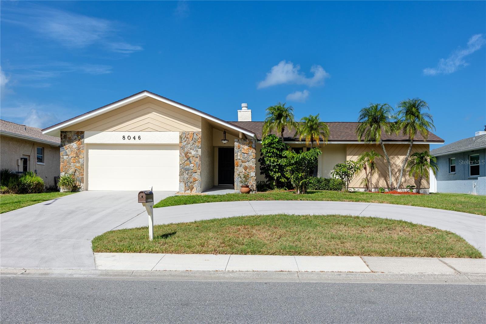 8046 BAYHAVEN DR