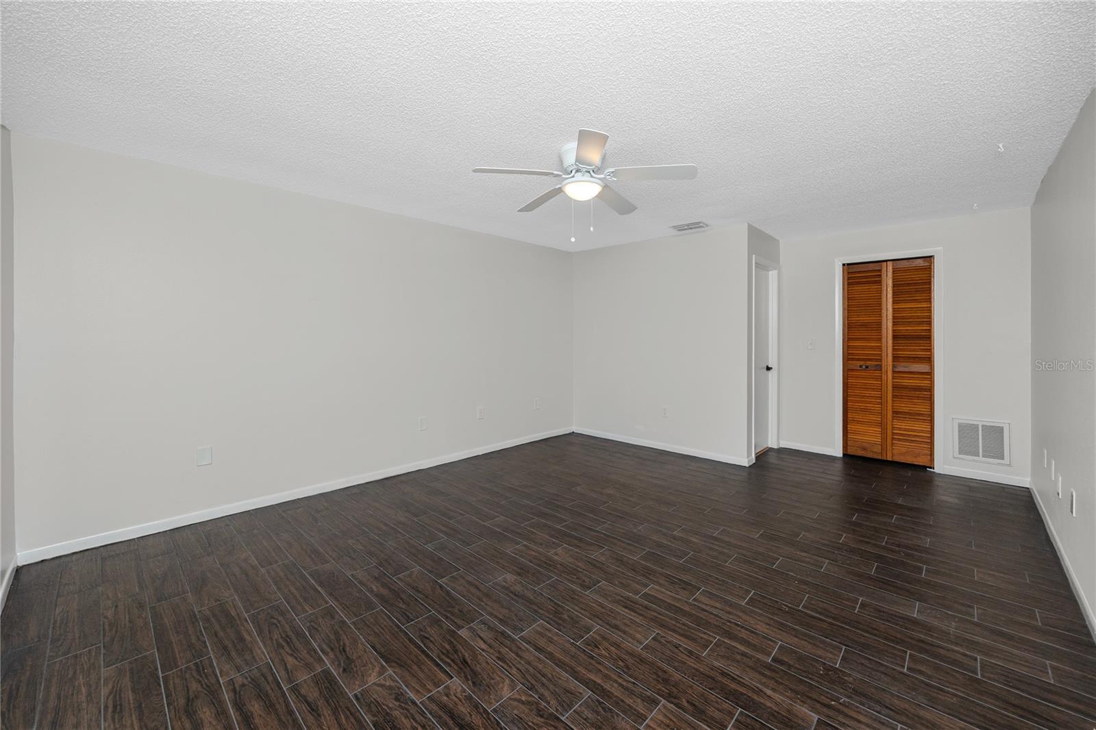 8046 Bayhaven Dr Property Photo 24