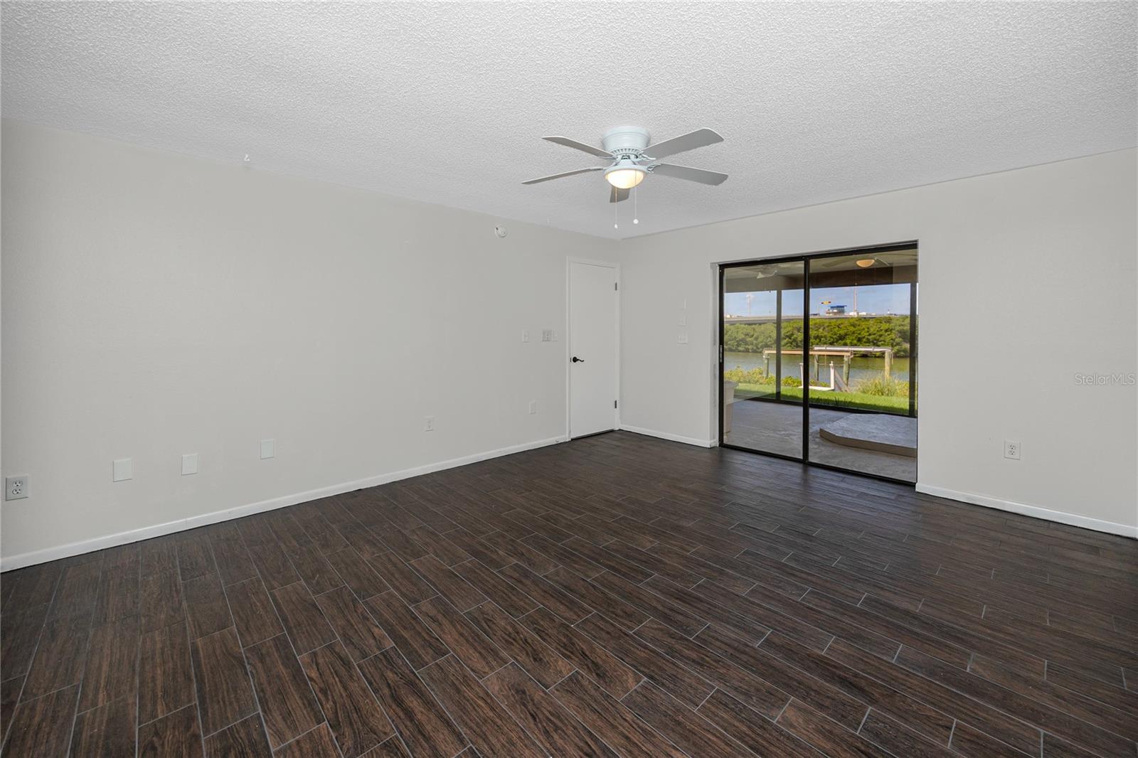 8046 Bayhaven Dr Property Photo 25