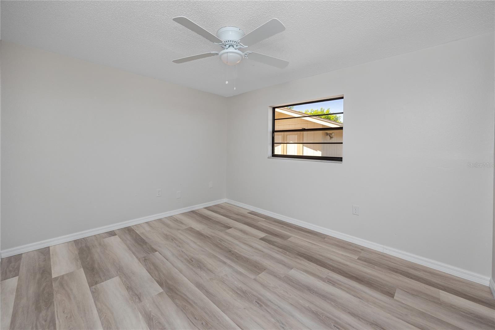 8046 Bayhaven Dr Property Photo 30