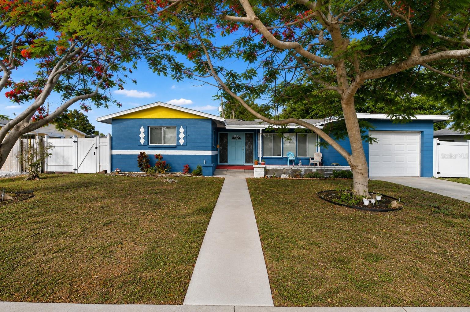 3232 59th Way N Property Photo 1