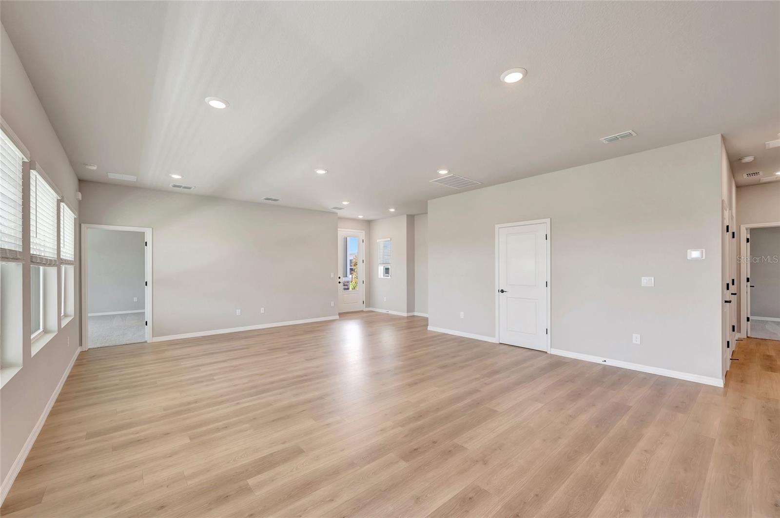 5261 Colony Vista Dr Property Photo 10