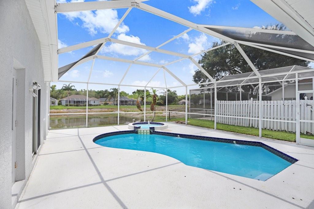 10227 Quails Landing Ave Property Photo 3