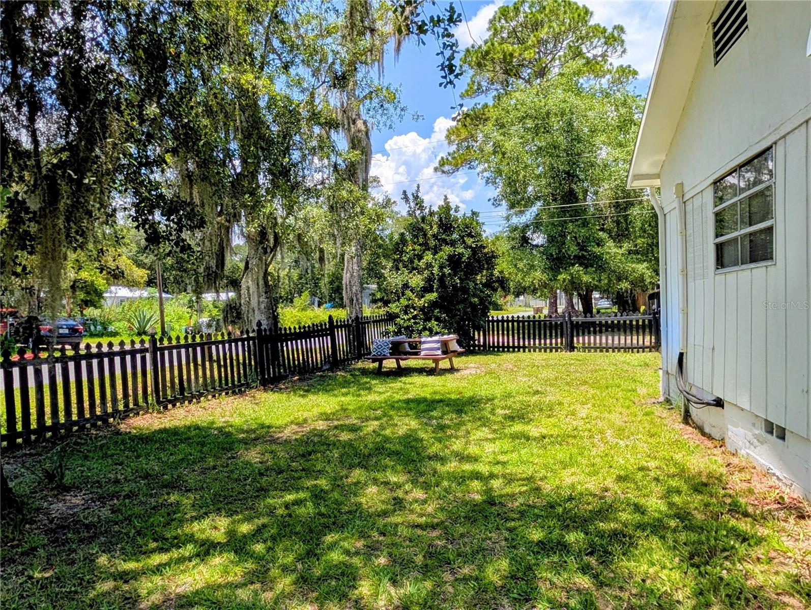 55914 Bay Rd Property Photo 11