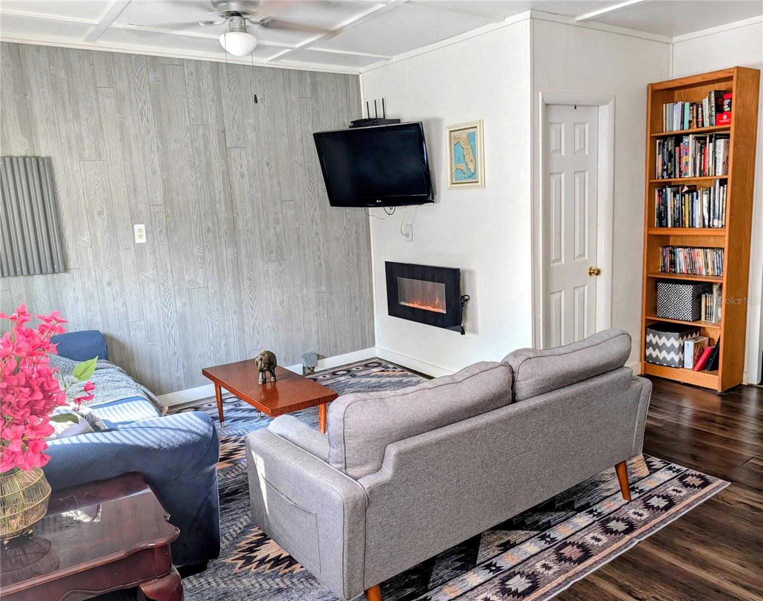 55914 Bay Rd Property Photo 16