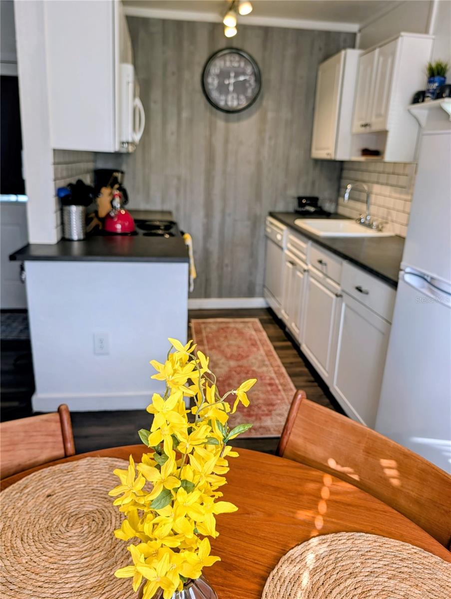 55914 Bay Rd Property Photo 20