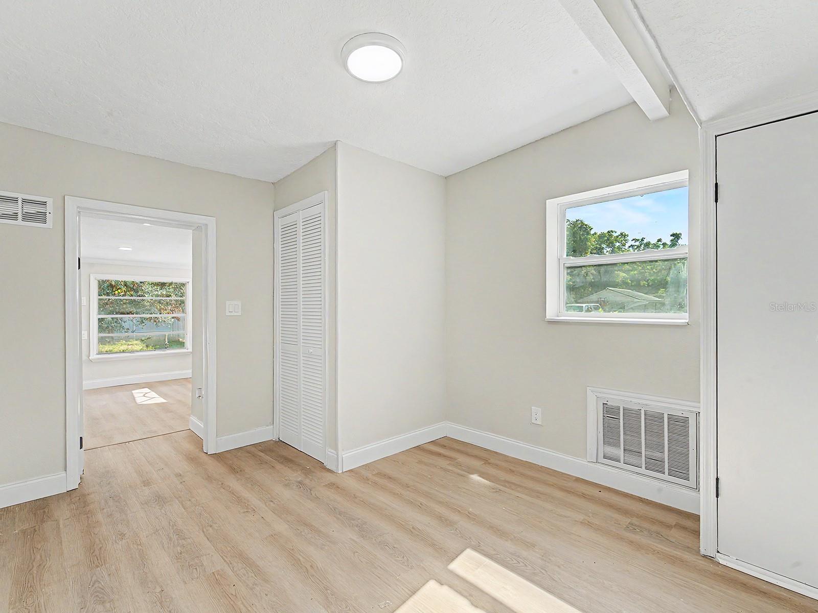 7708 Maryland Ave Property Photo 16