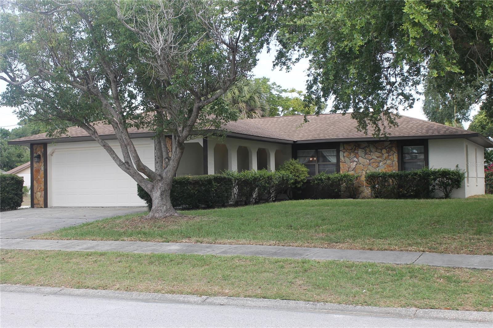 8513 Winter Haven Dr Property Photo 1