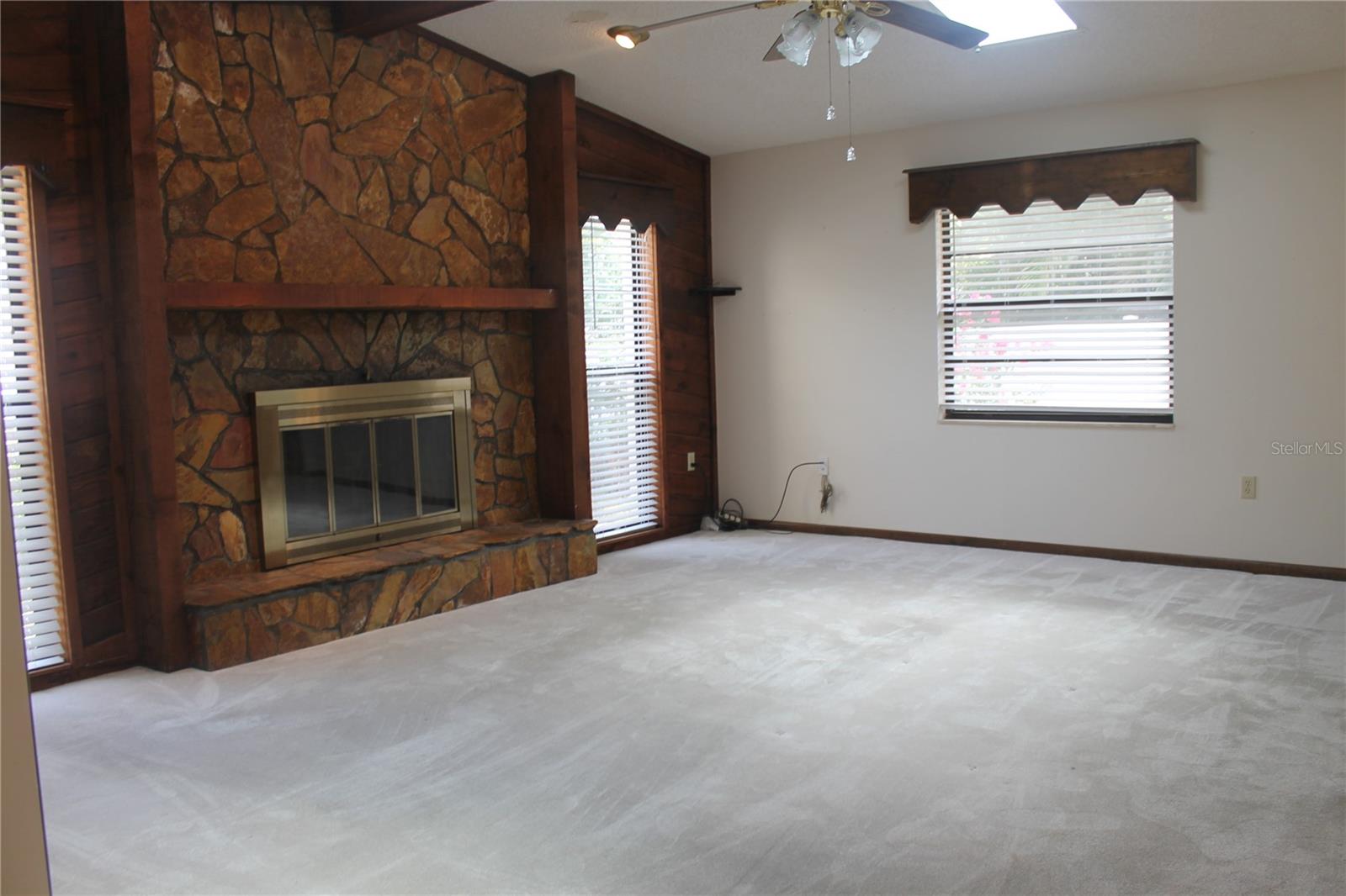 8513 Winter Haven Dr Property Photo 3