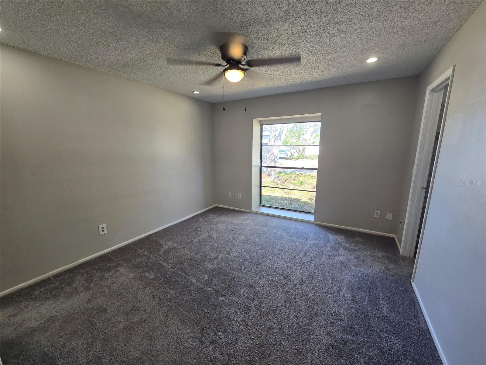 12109 Clearbrook Ct Property Photo 6