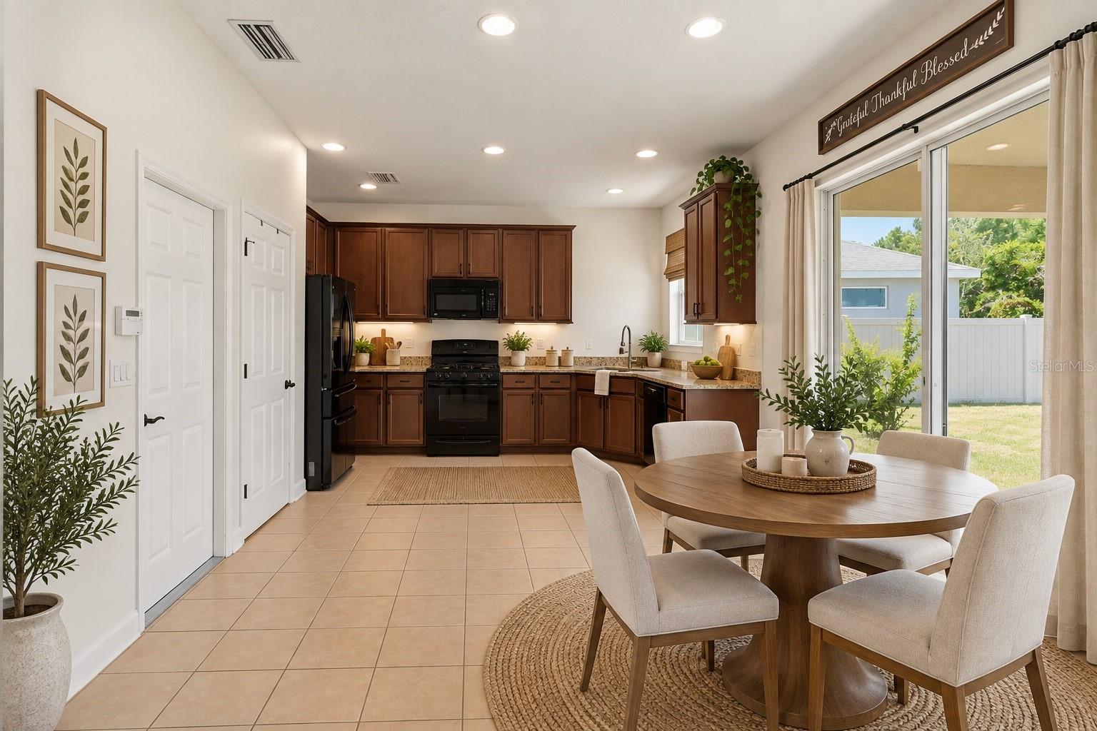 21439 Southern Charm Dr Property Photo 6