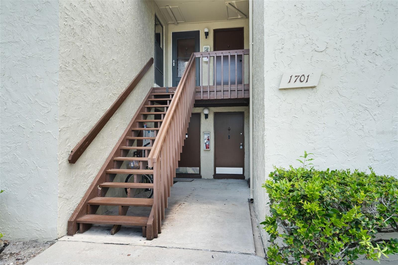 4215 E Bay Dr #1701g Property Photo 10