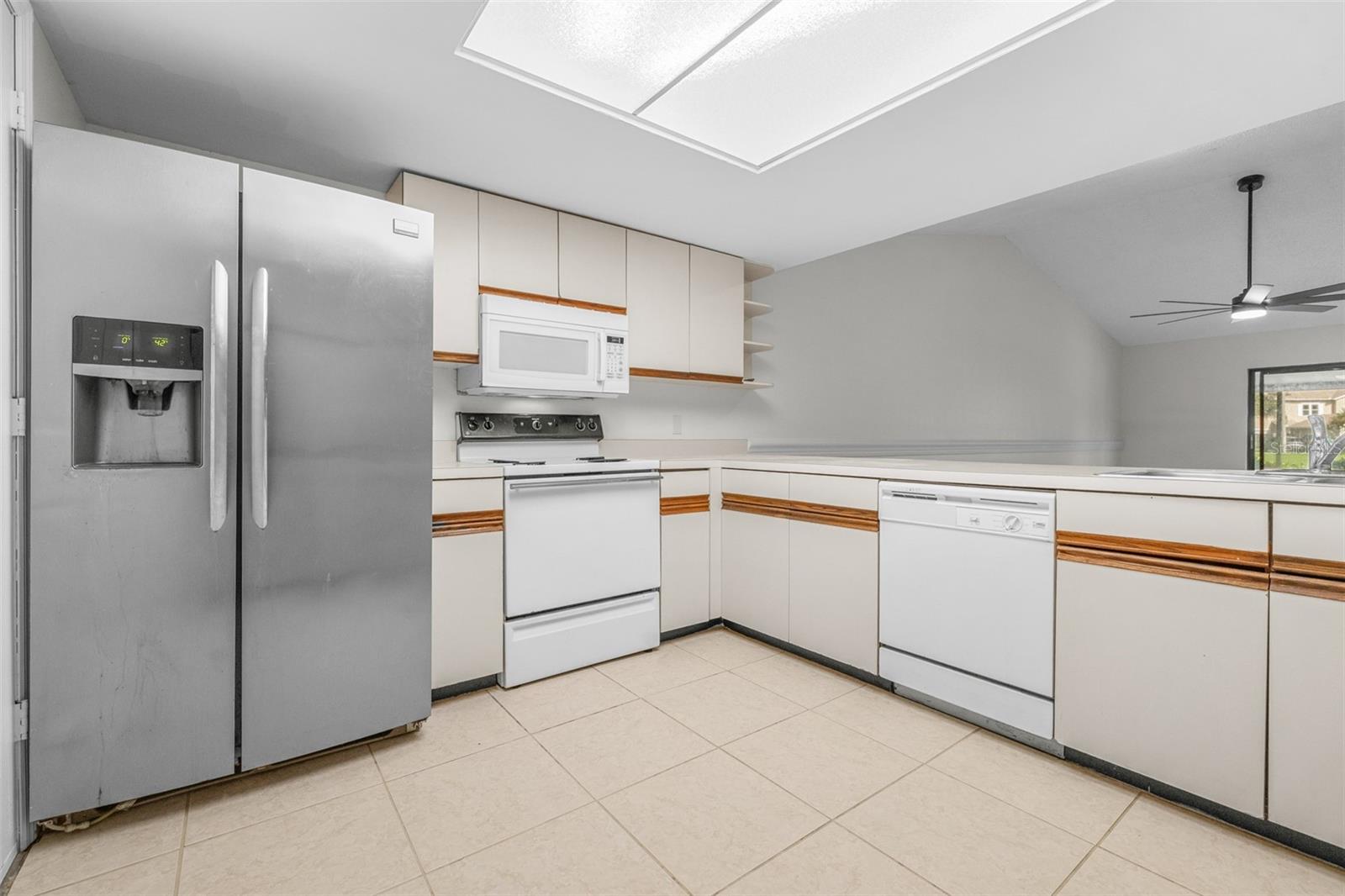 18425 Aintree Ct Property Photo 20