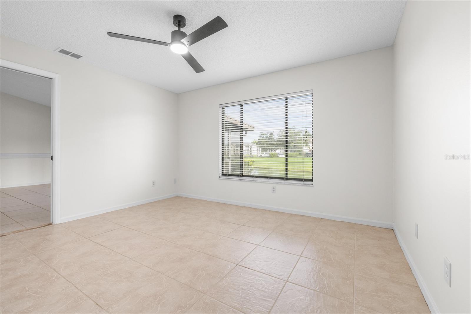 18425 Aintree Ct Property Photo 30