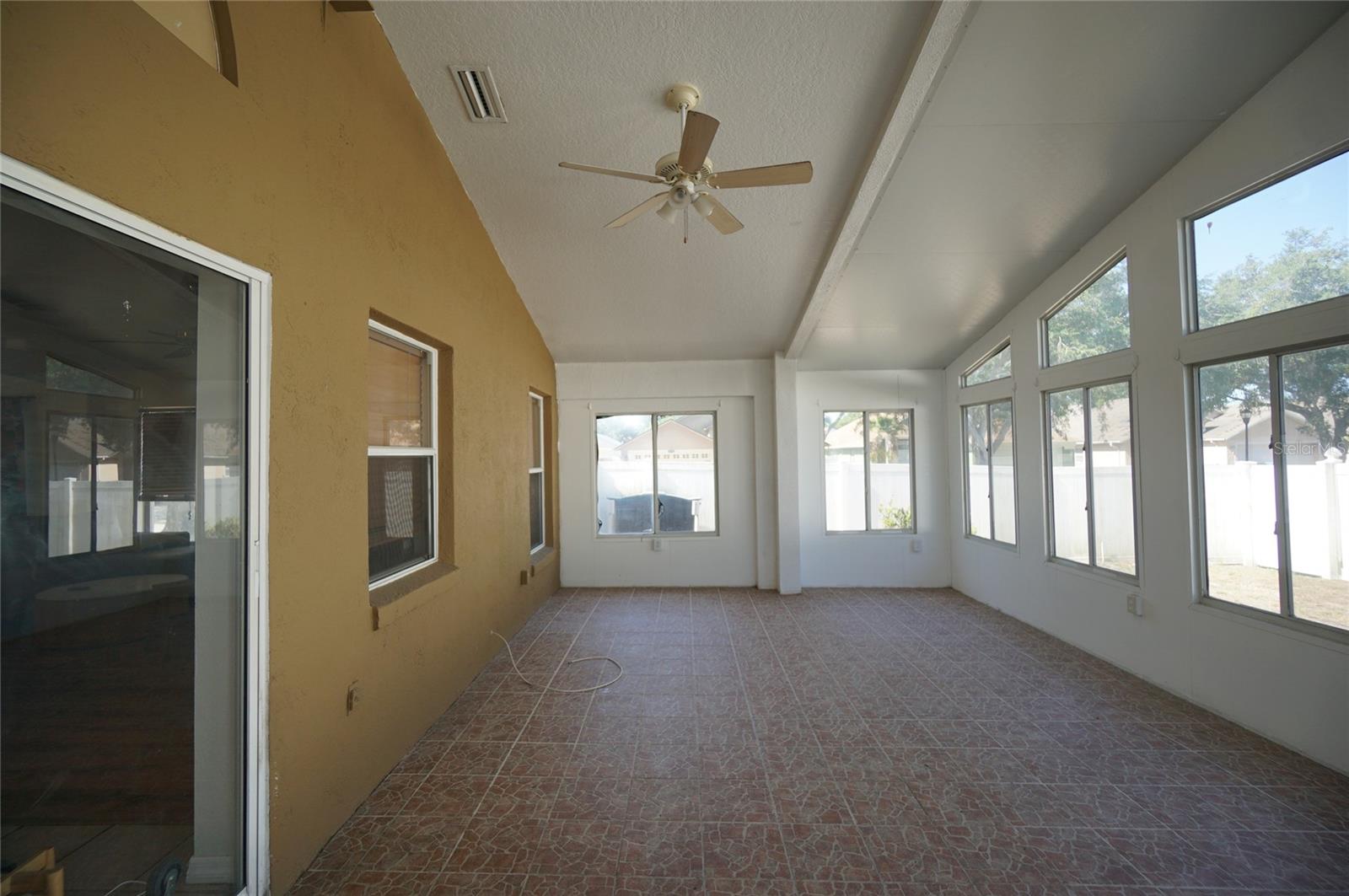 6921 Jamestown Manor Dr Property Photo 7