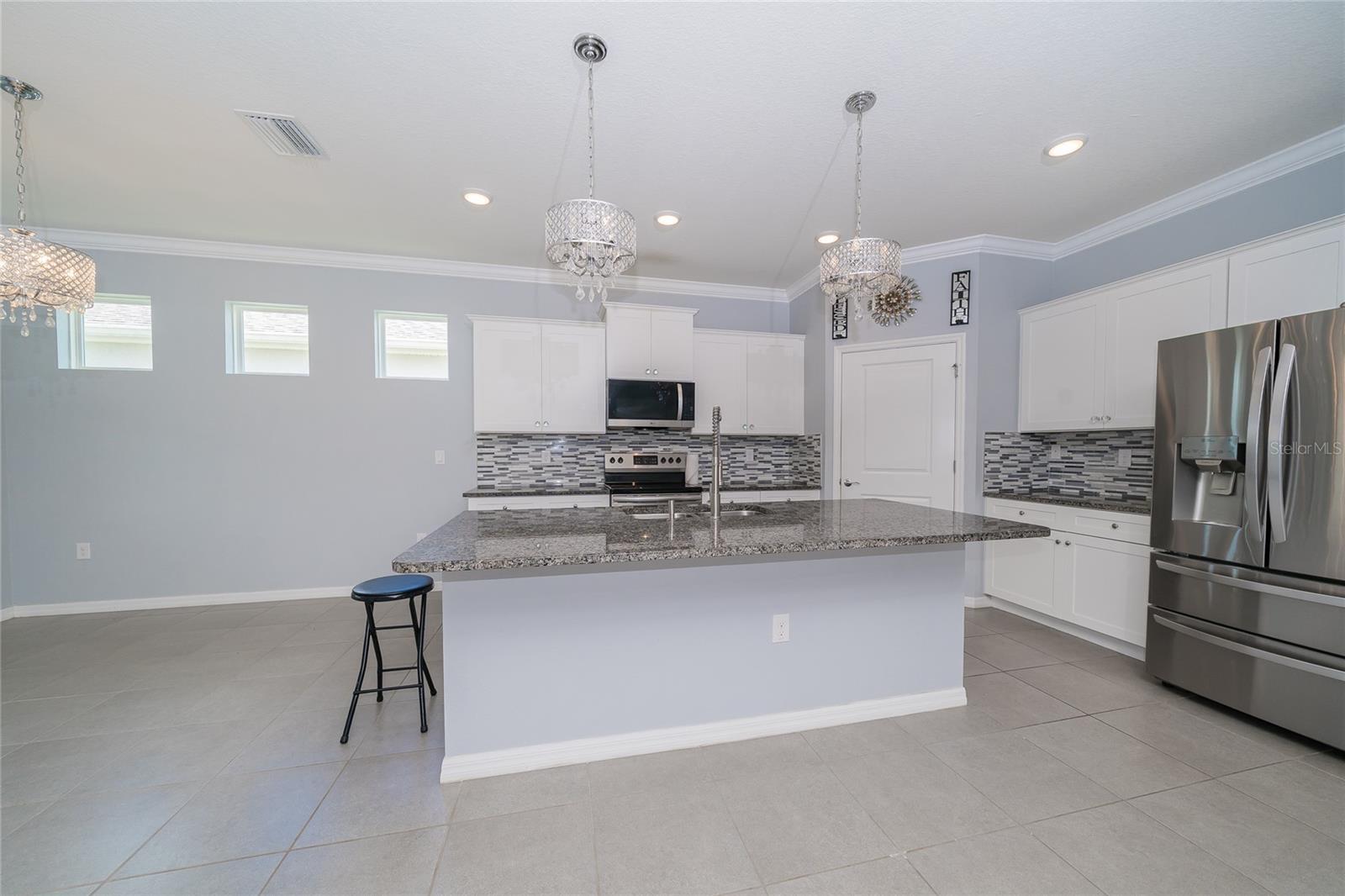 1092 Pipestone Pl Property Photo 13