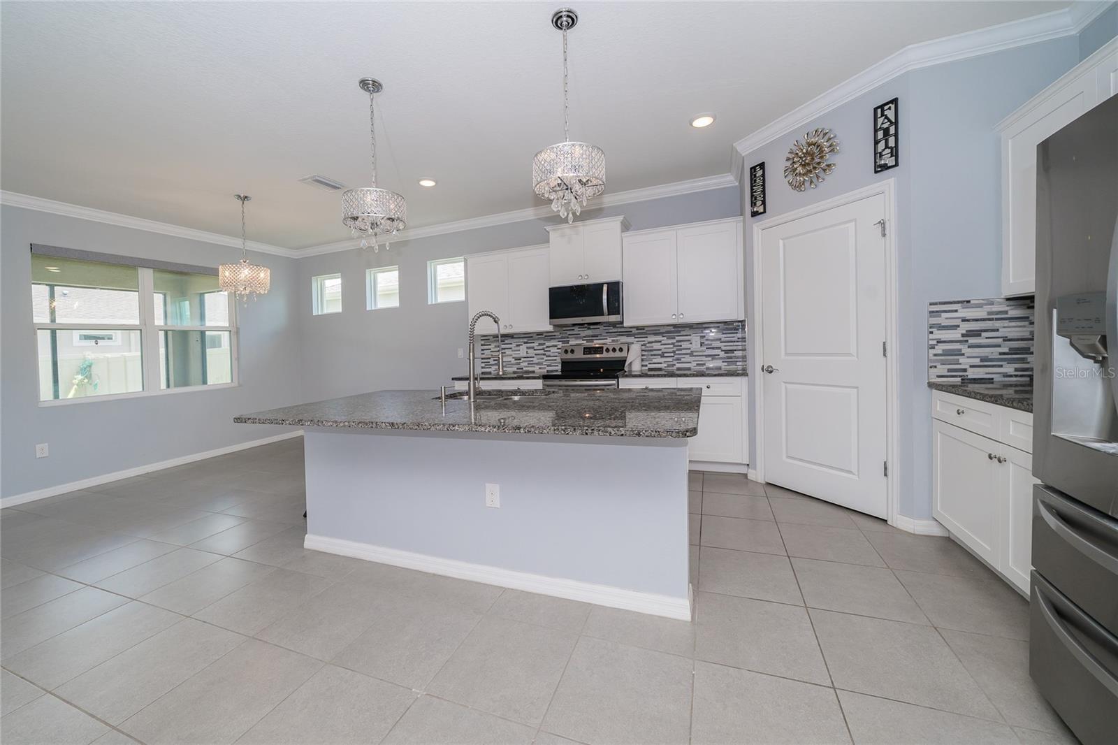 1092 Pipestone Pl Property Photo 14