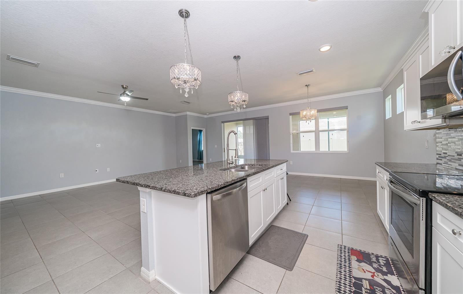 1092 Pipestone Pl Property Photo 17
