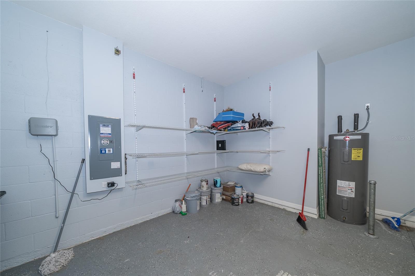 1092 Pipestone Pl Property Photo 39