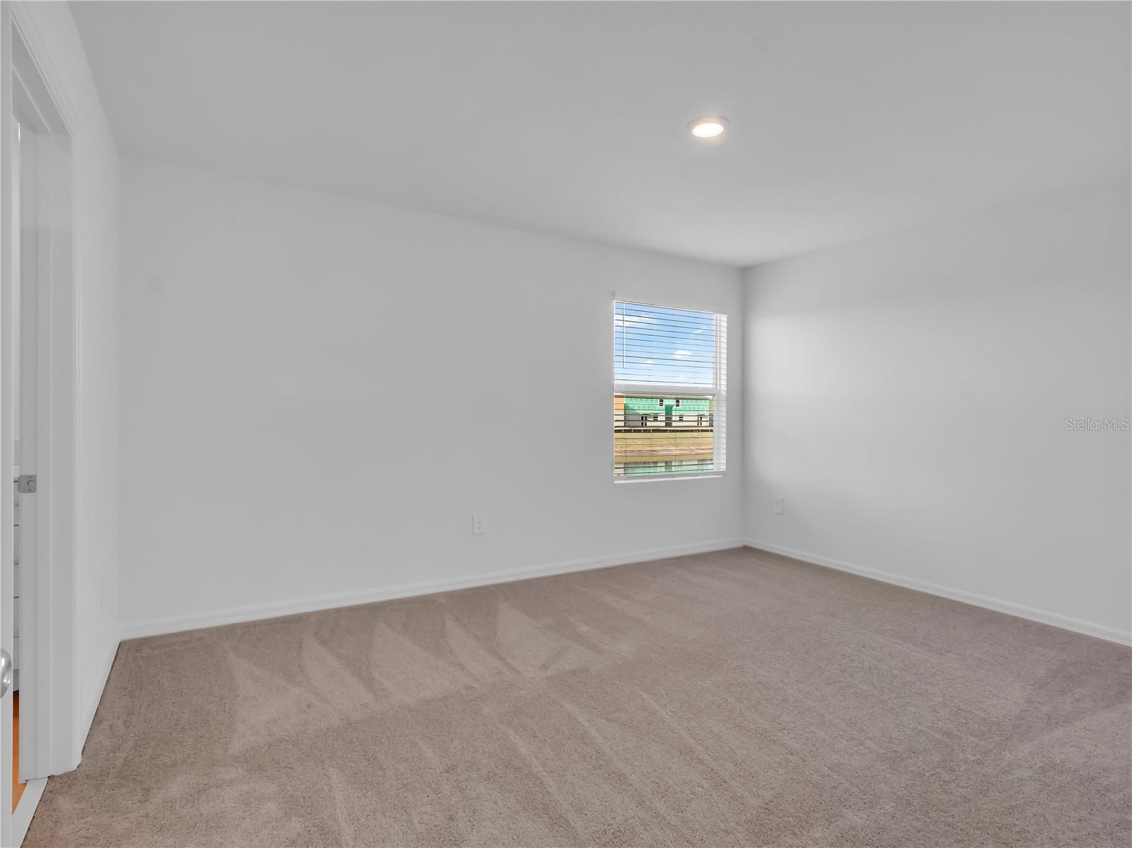 2215 Red Crossbill Dr Property Photo 12