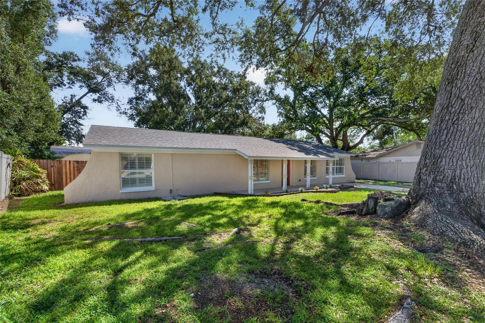 522 Highview Cir N Property Photo 5