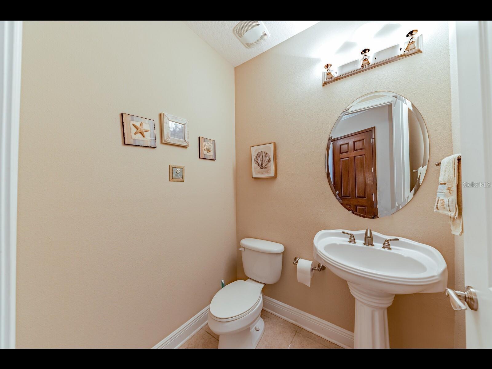 1042 Bellasol Way #203 Property Photo 7