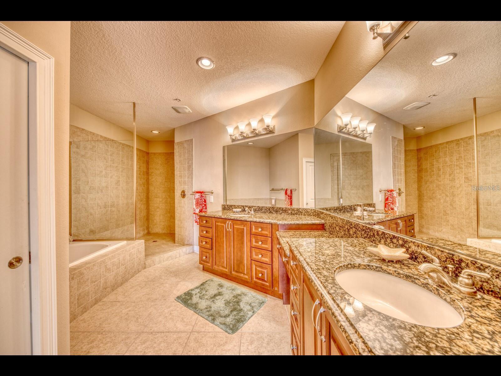 1042 Bellasol Way #203 Property Photo 23