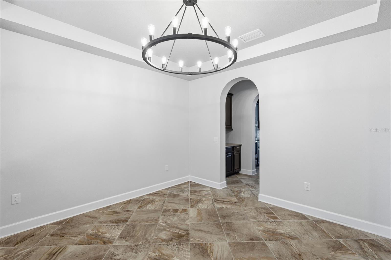 1120 Maza Pl Property Photo 7
