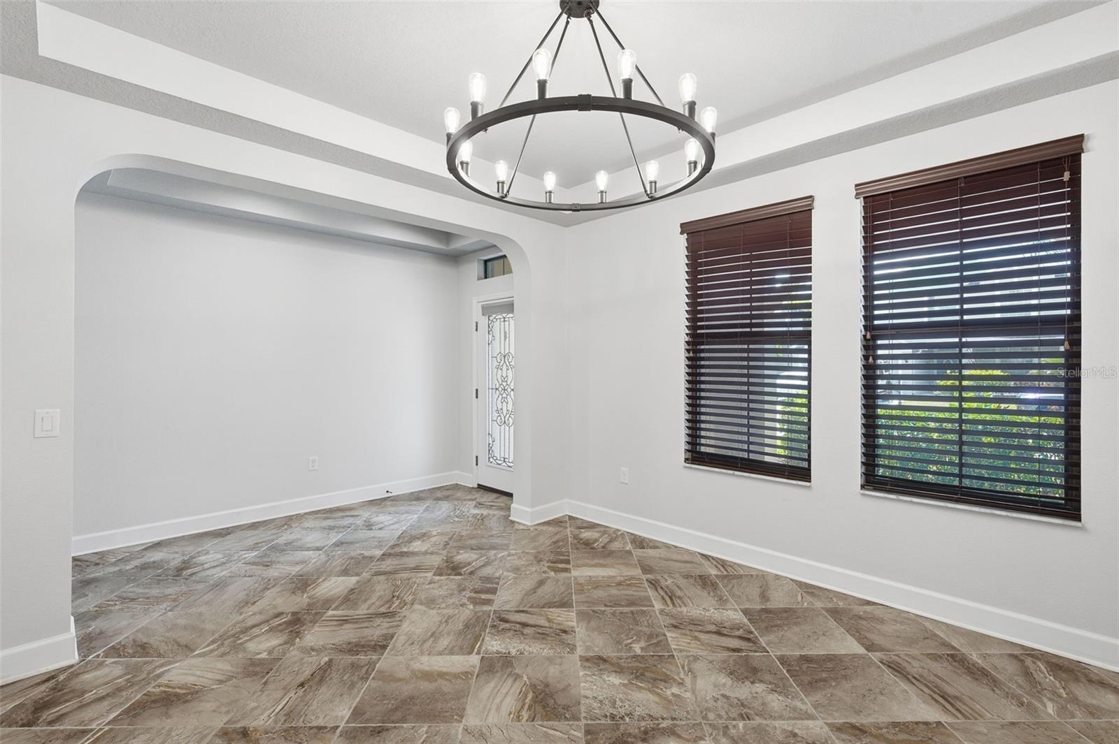 1120 Maza Pl Property Photo 9
