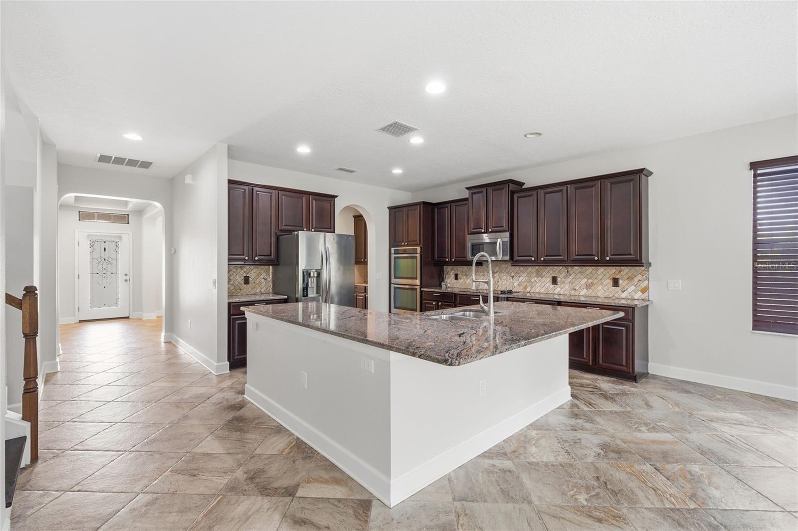 1120 Maza Pl Property Photo 16
