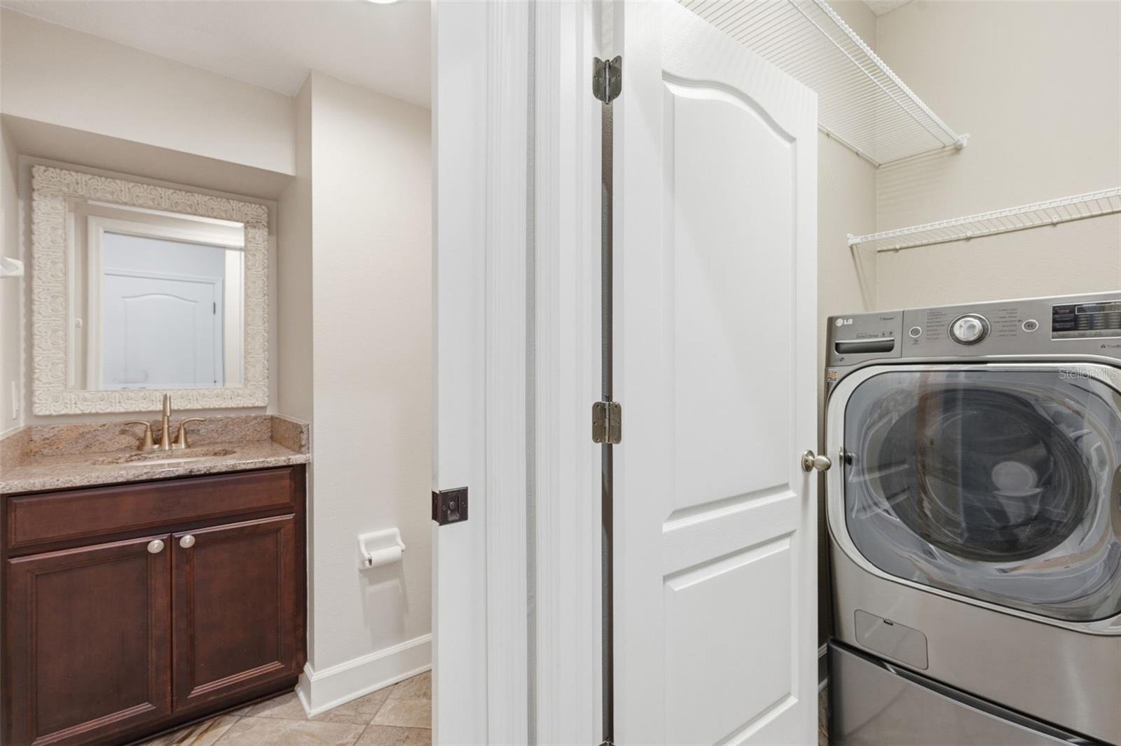 1120 Maza Pl Property Photo 26
