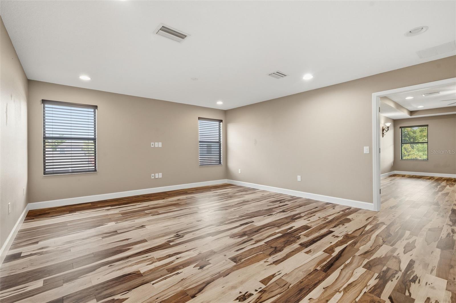 1120 Maza Pl Property Photo 39
