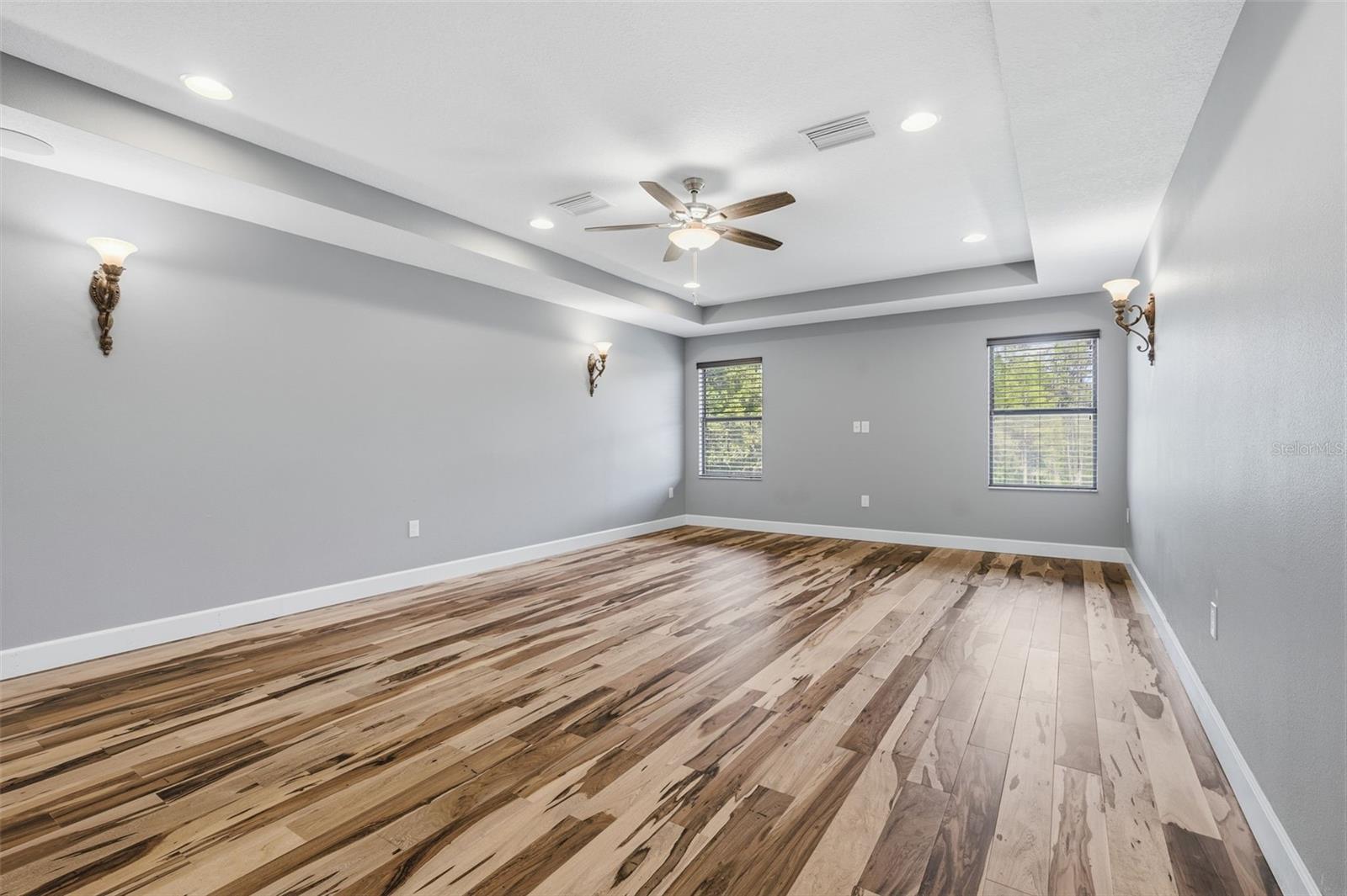1120 Maza Pl Property Photo 44