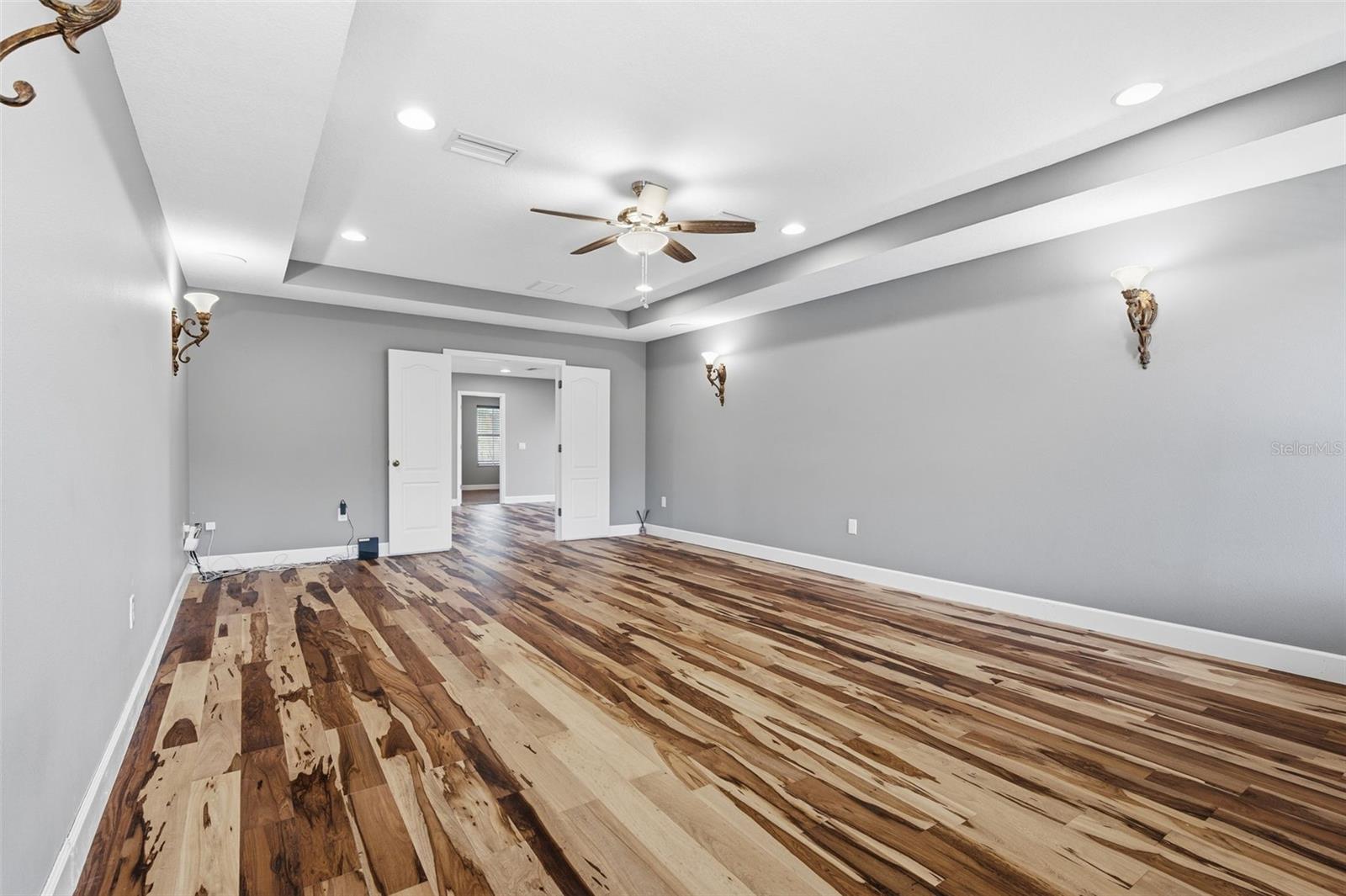 1120 Maza Pl Property Photo 45
