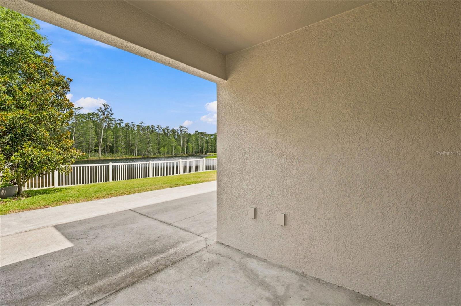1120 Maza Pl Property Photo 56