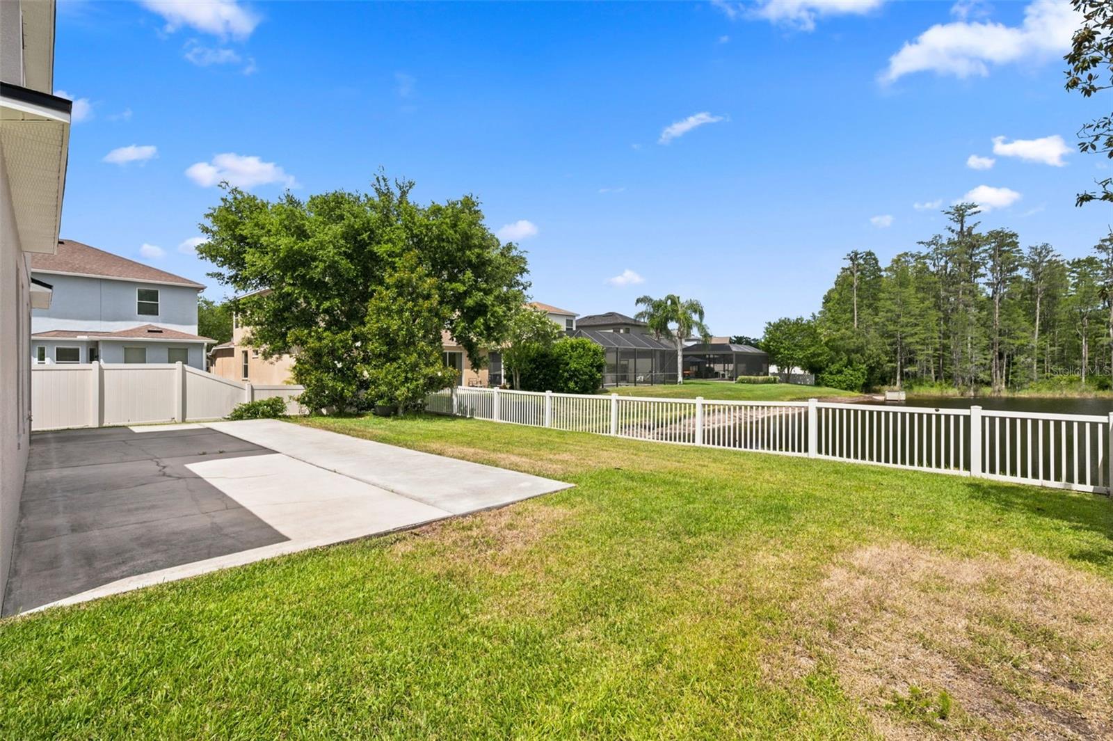 1120 Maza Pl Property Photo 58