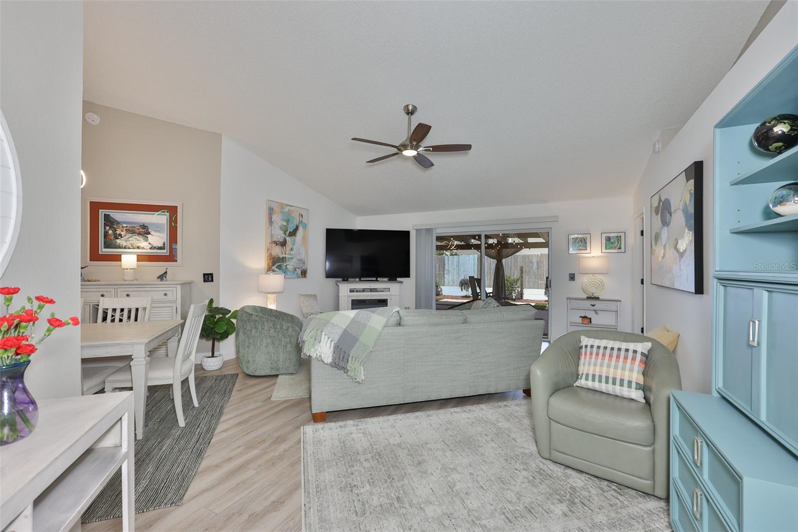 13403 Beechberry Dr Property Photo 6