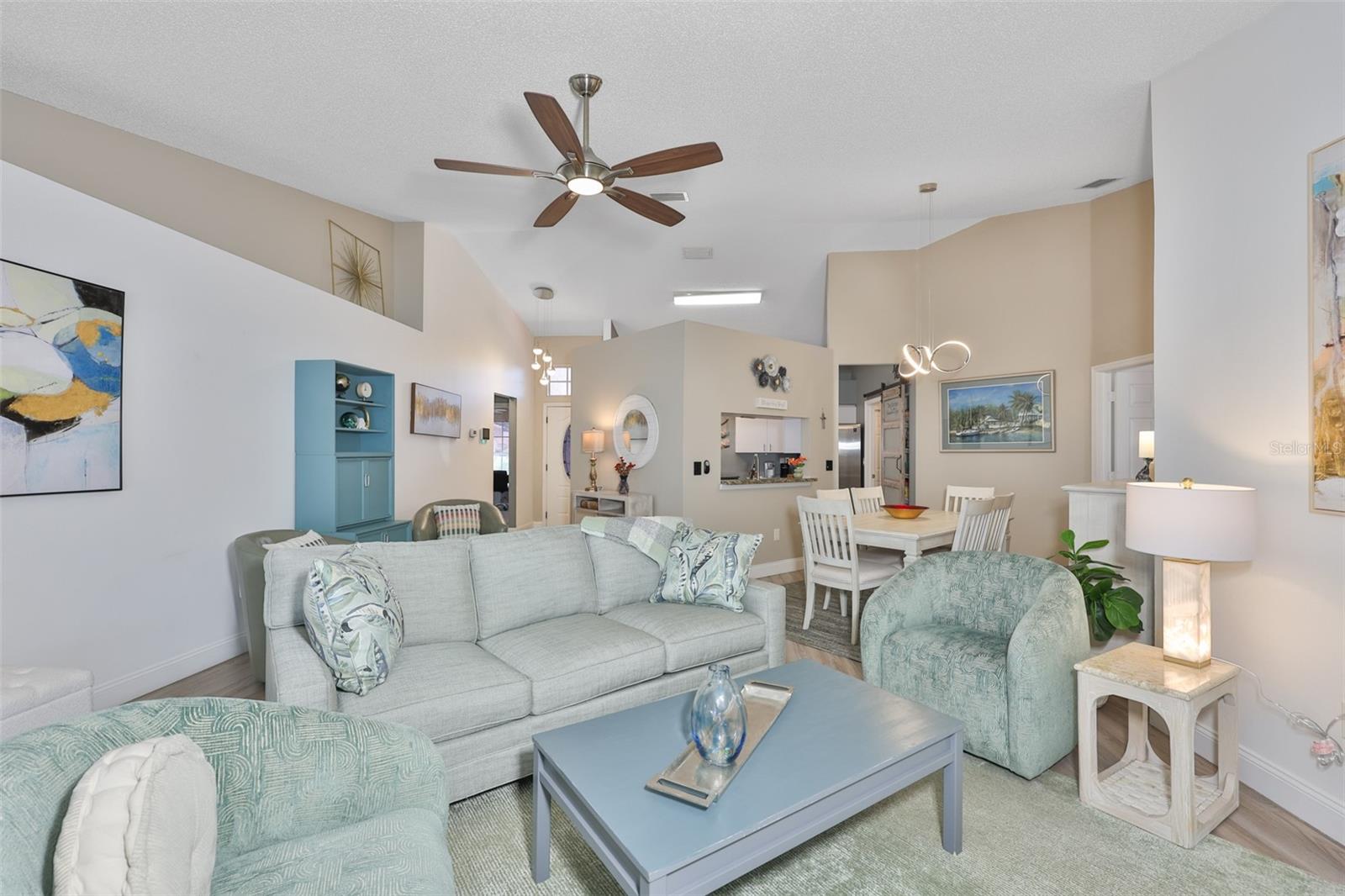 13403 Beechberry Dr Property Photo 11