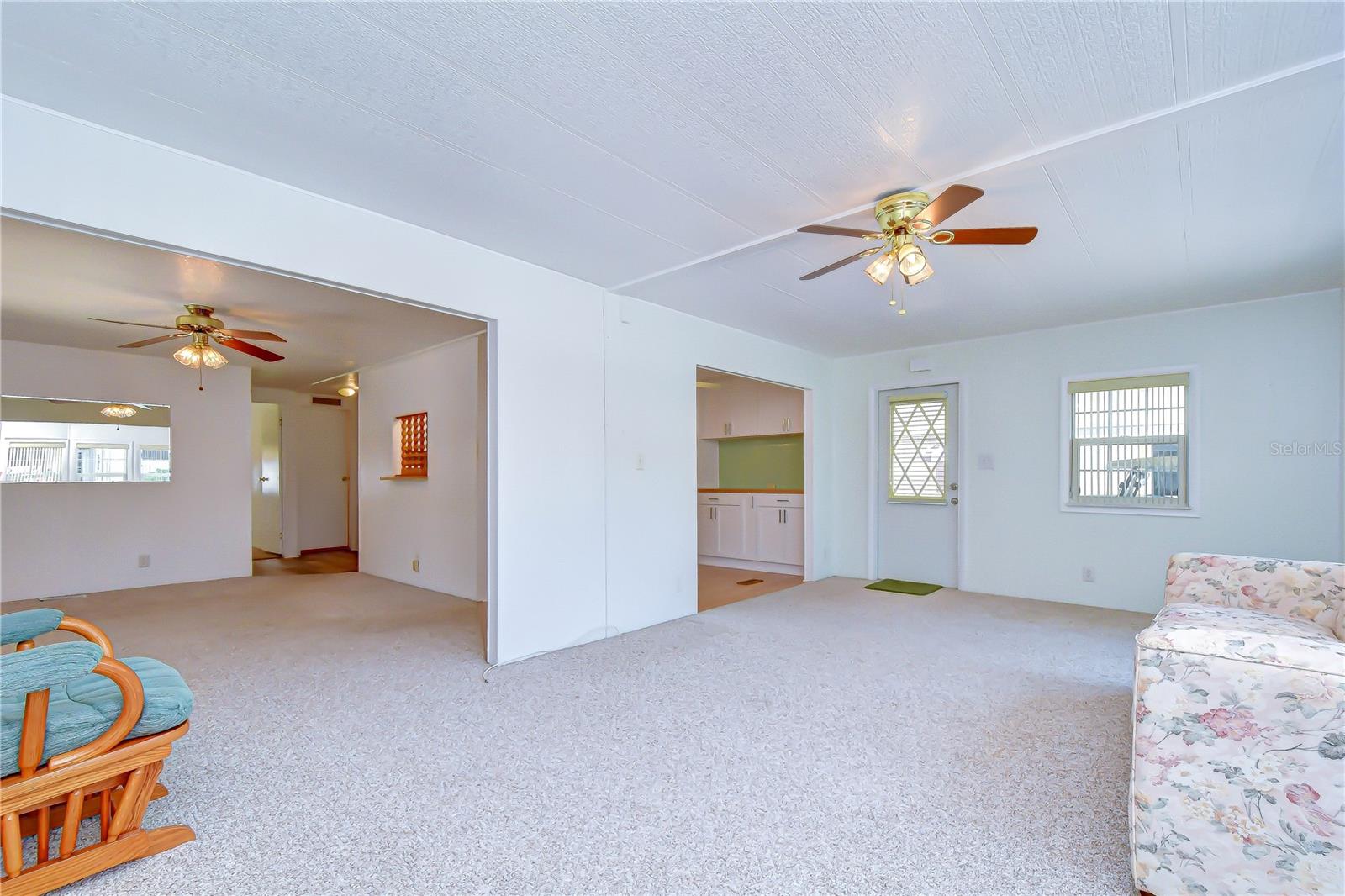 37816 Barcelona Ave Property Photo 12