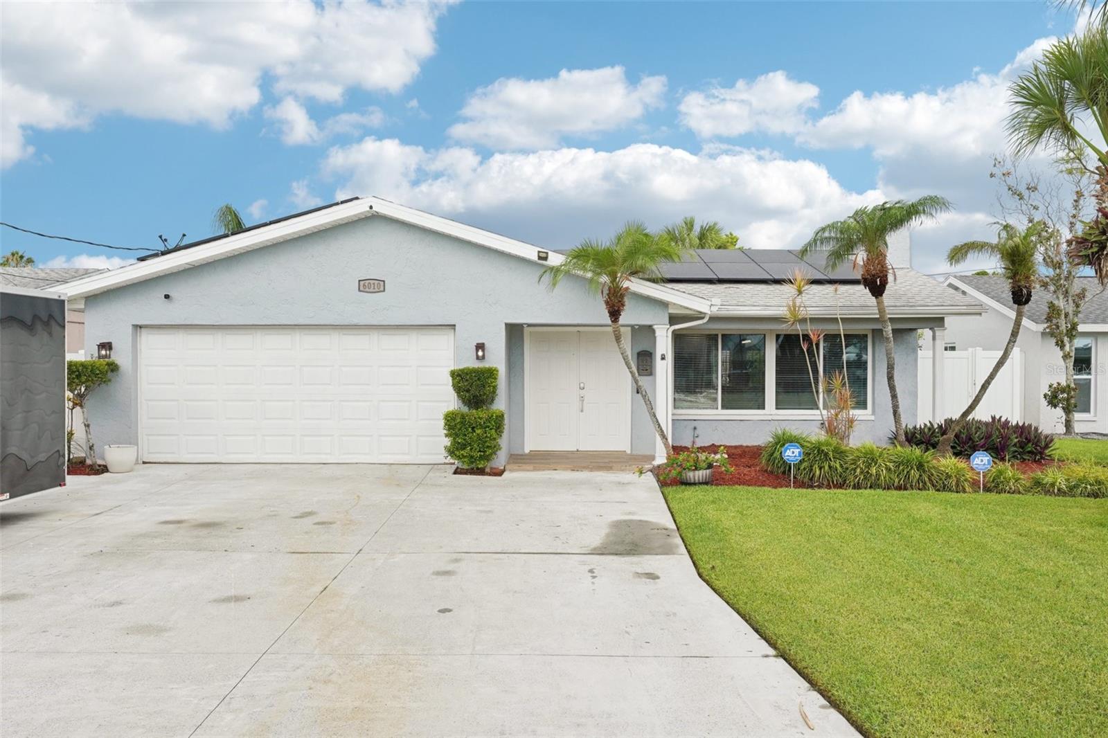 6010 Bayou Grande Blvd Ne Property Photo