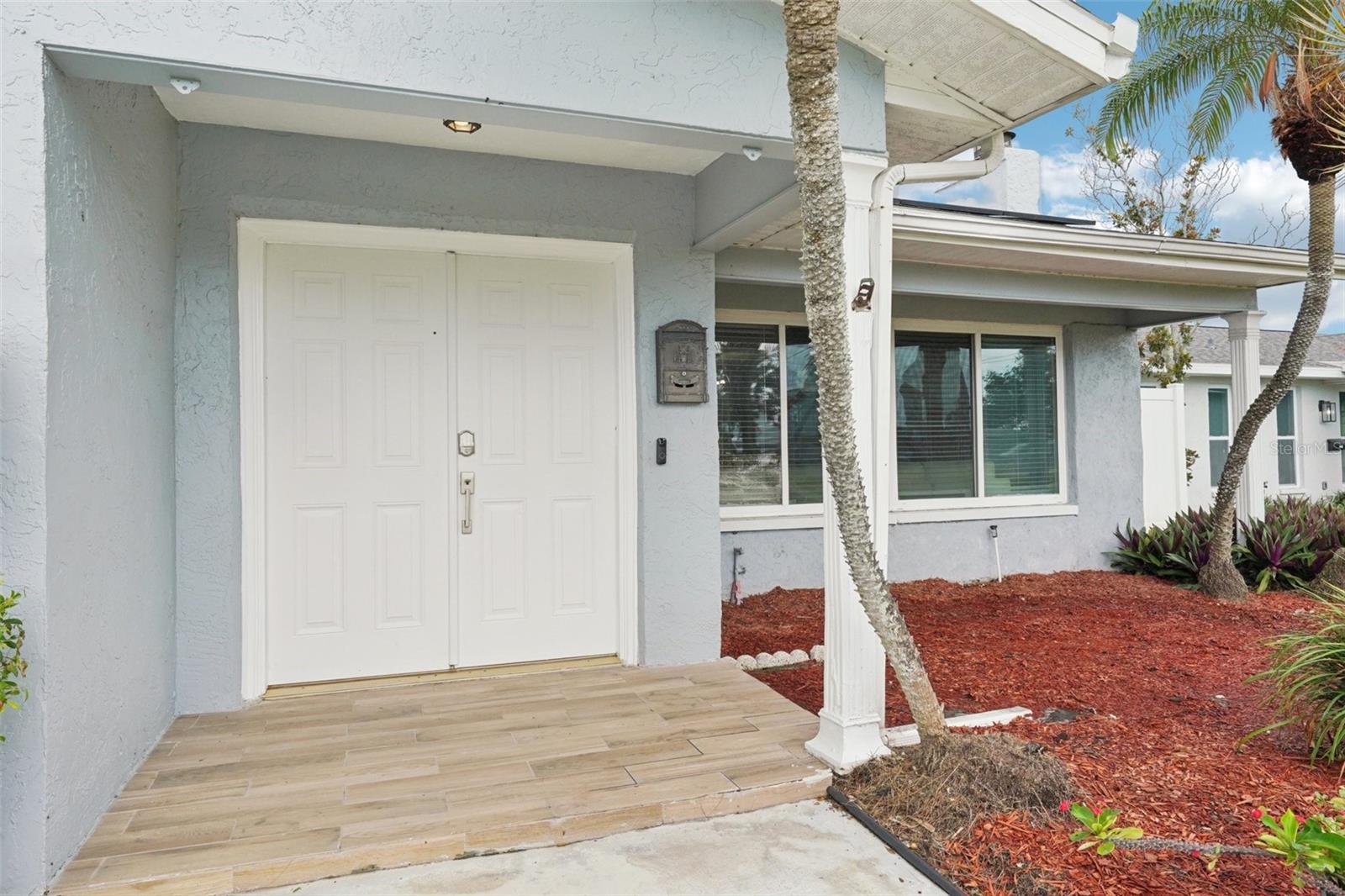6010 Bayou Grande Blvd Ne Property Photo 5