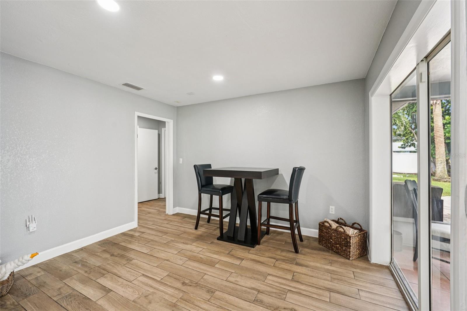 6010 Bayou Grande Blvd Ne Property Photo 13