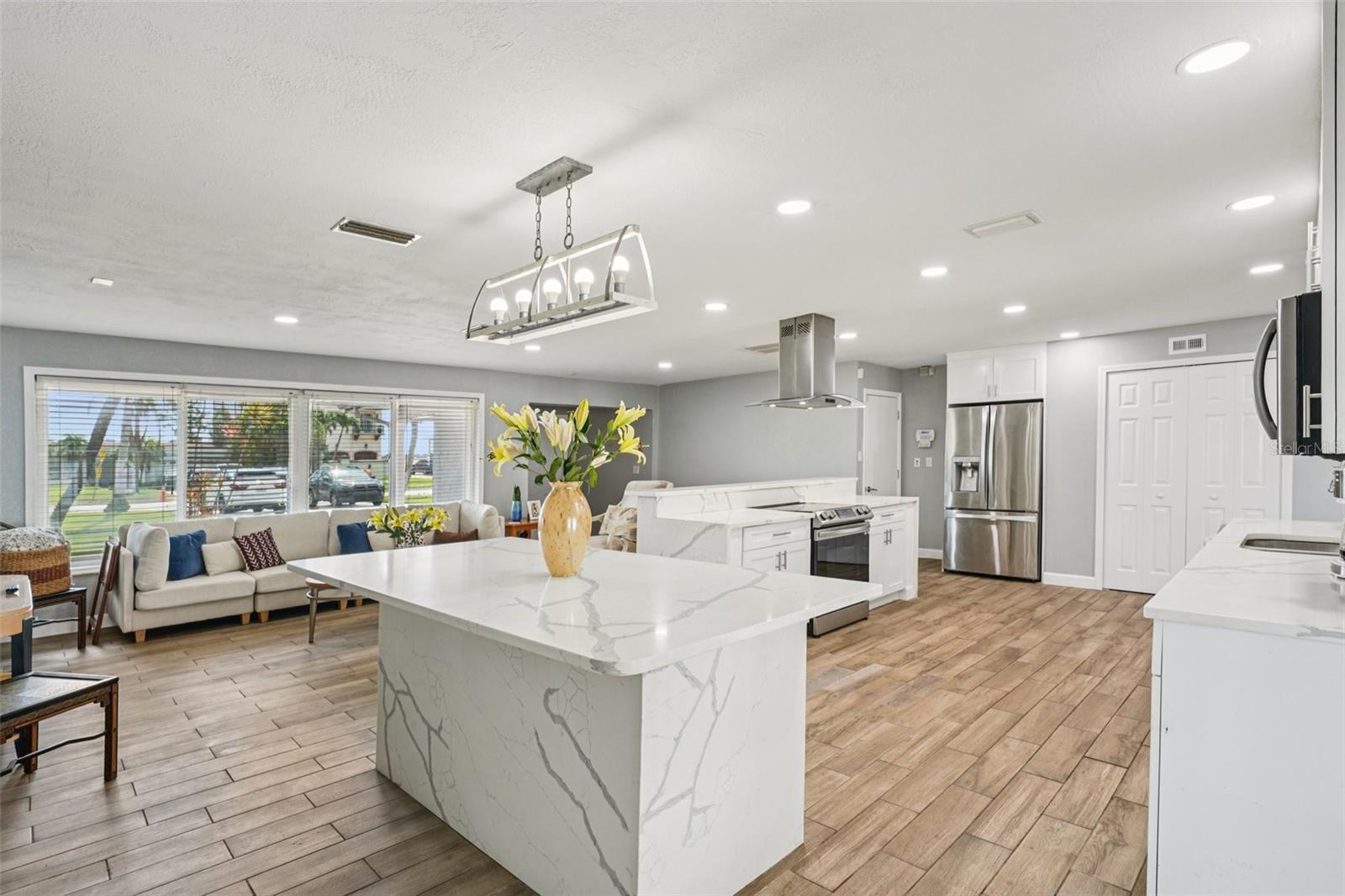 6010 Bayou Grande Blvd Ne Property Photo 15