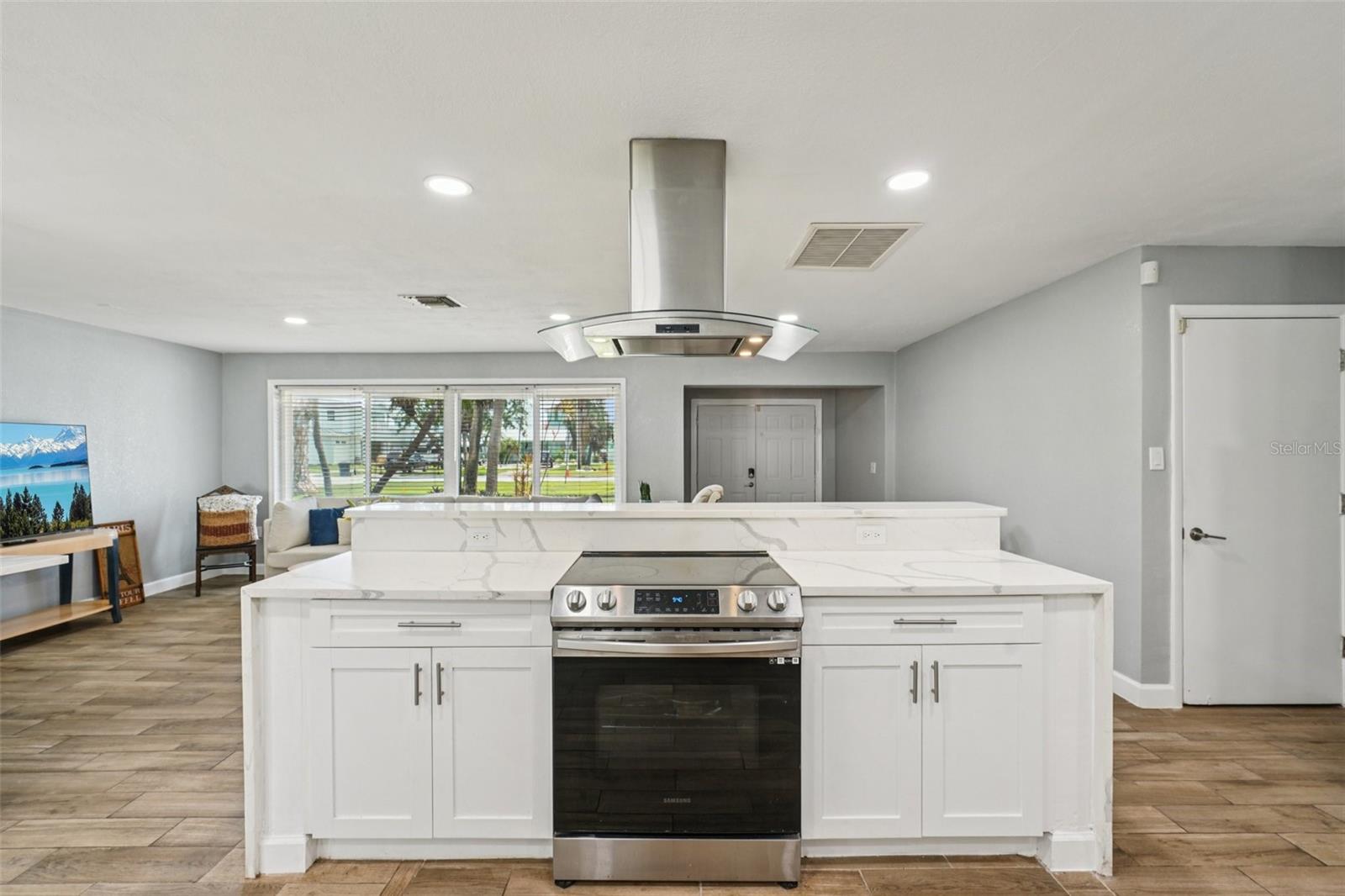 6010 Bayou Grande Blvd Ne Property Photo 17