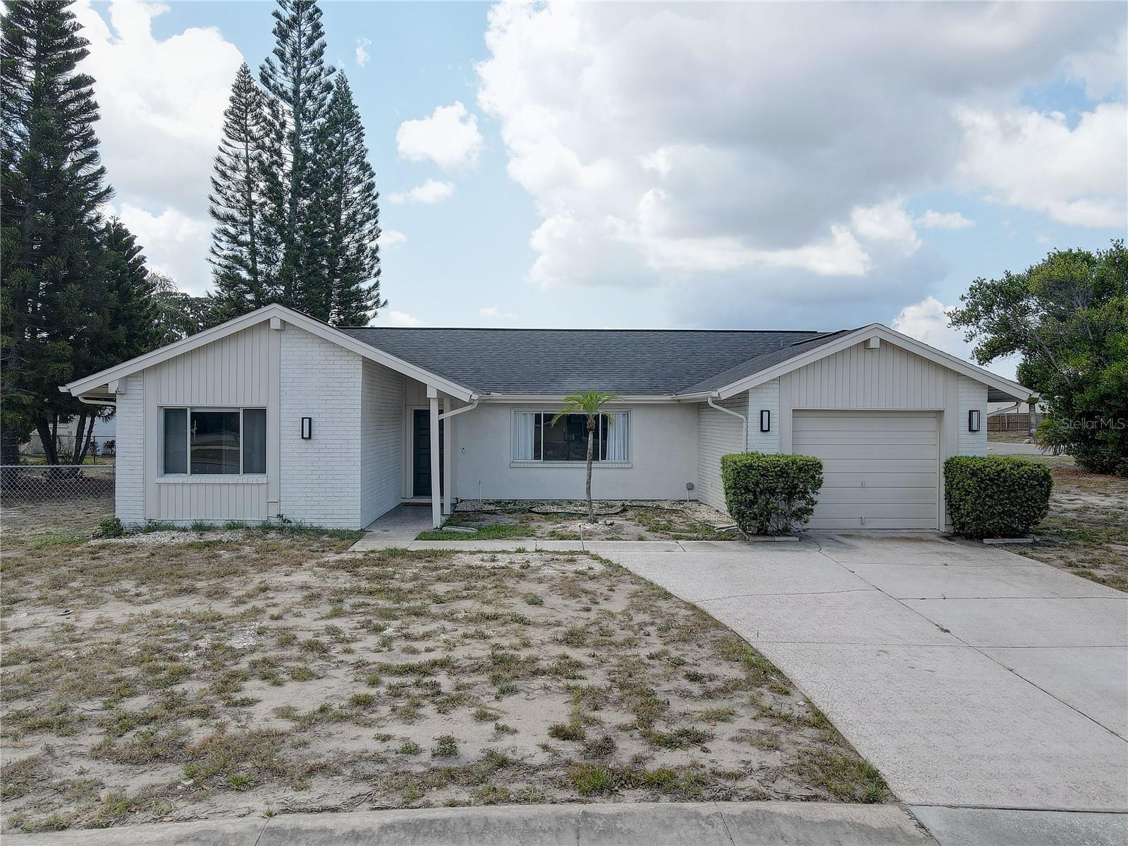3718 PENRICK DR Property Photo 1