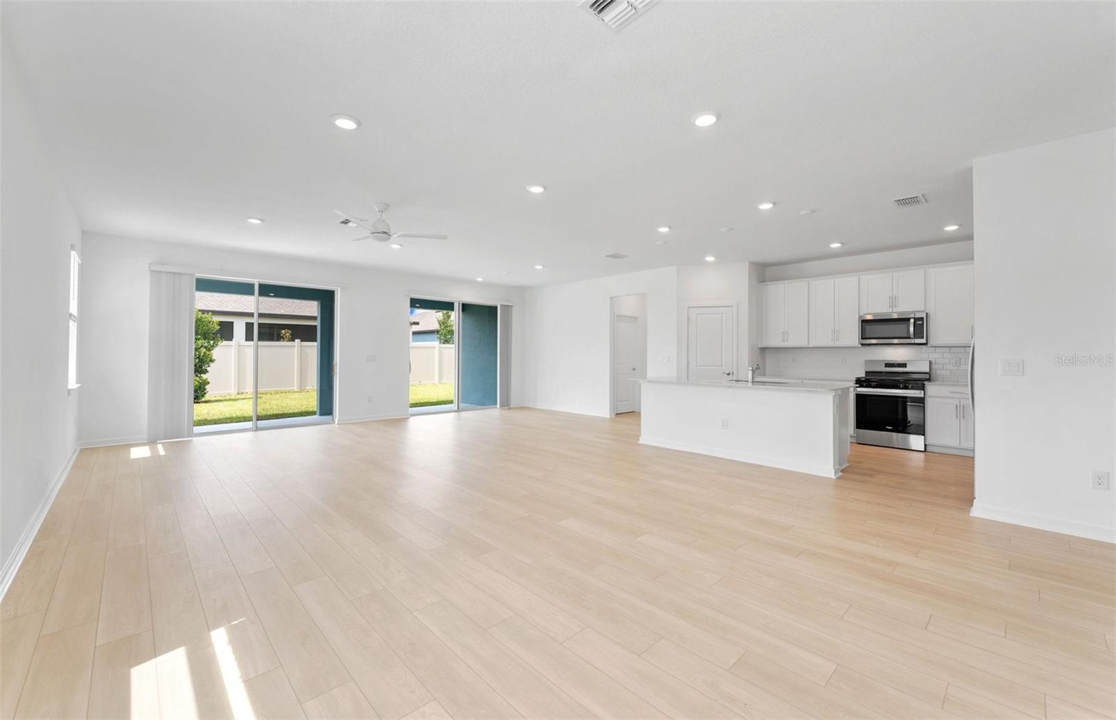 37405 Clinch Cir Property Photo 6