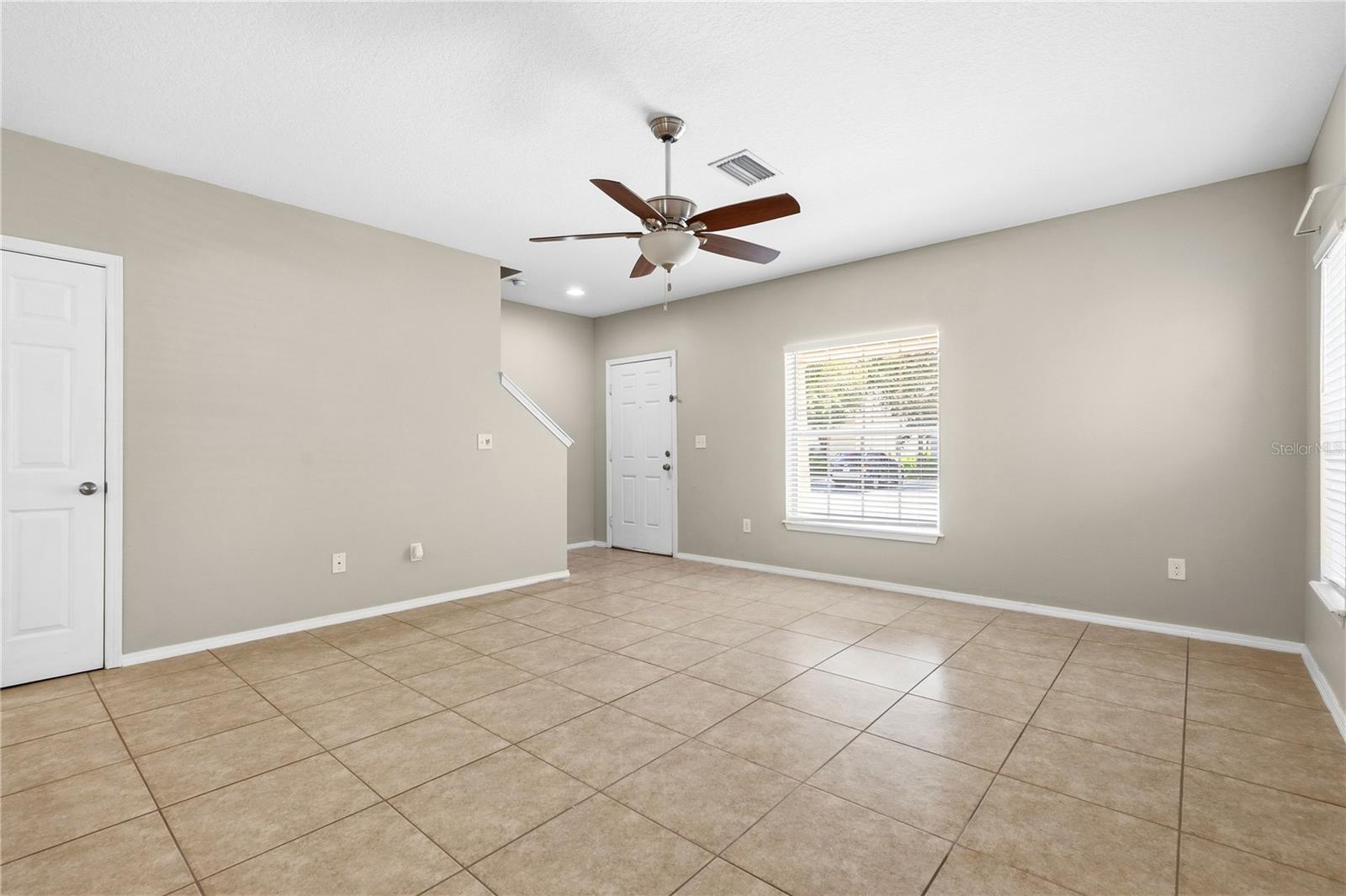 4715 Chatterton Way Property Photo 6