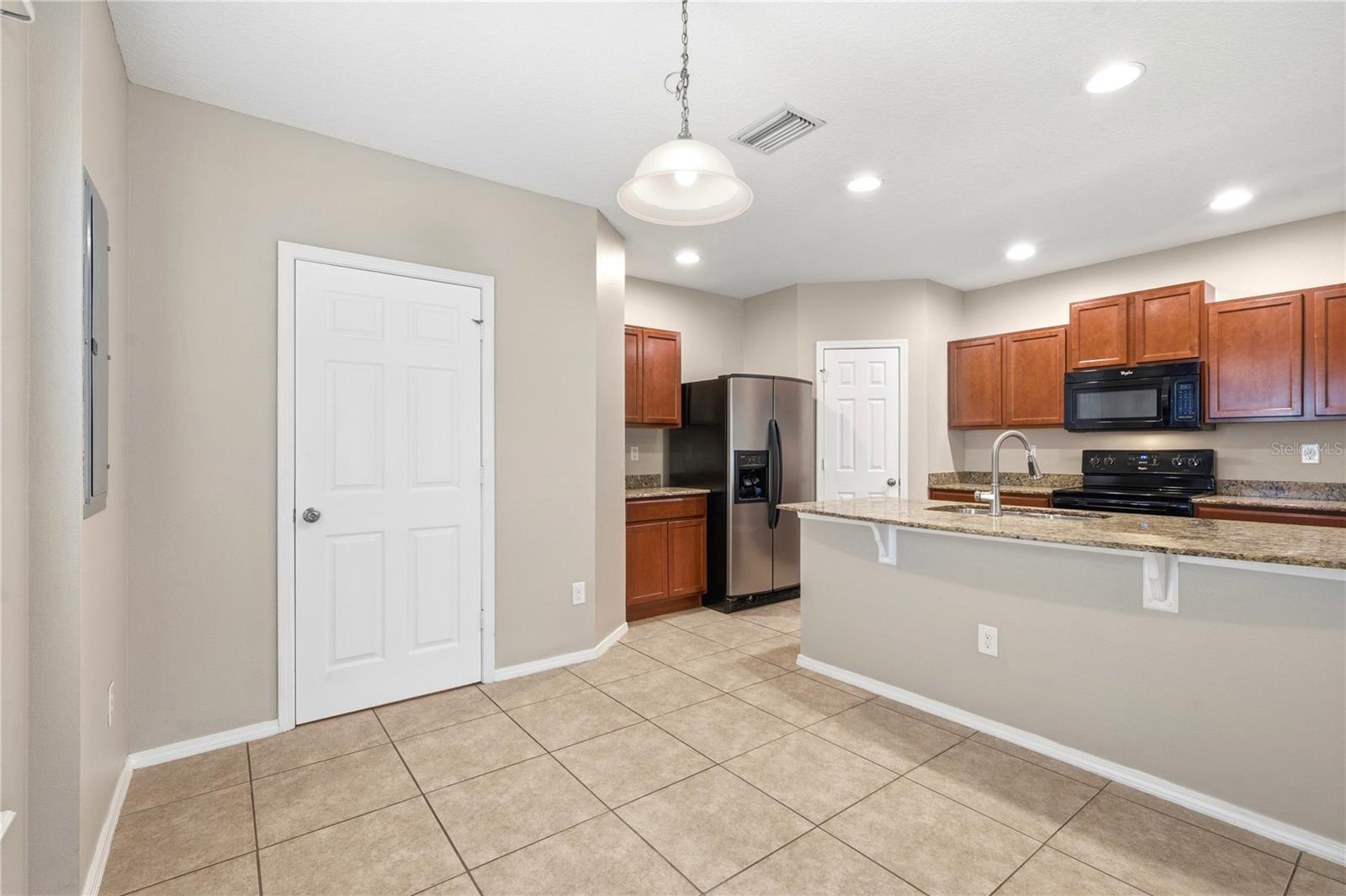 4715 Chatterton Way Property Photo 9